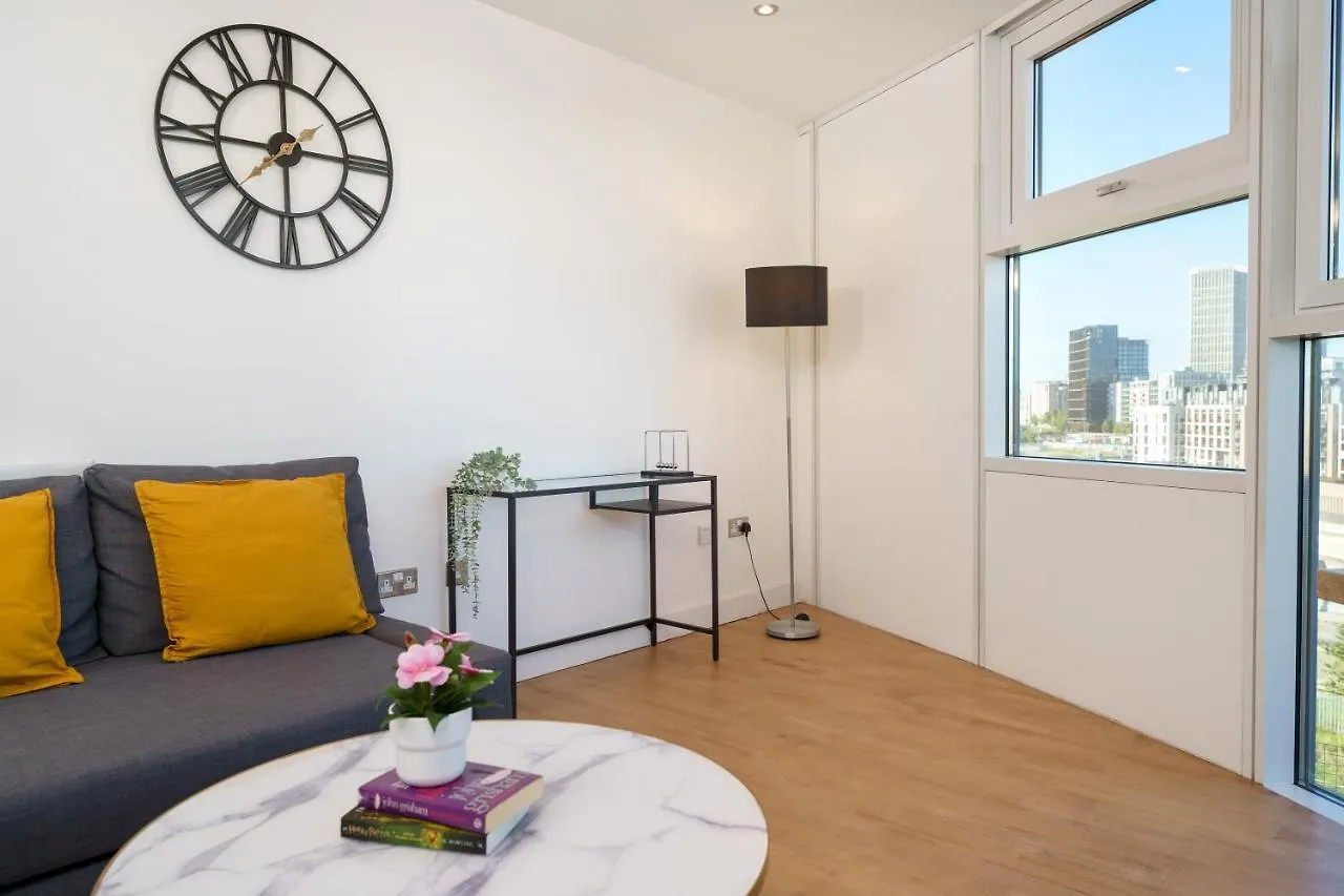 Attractive London Apartment