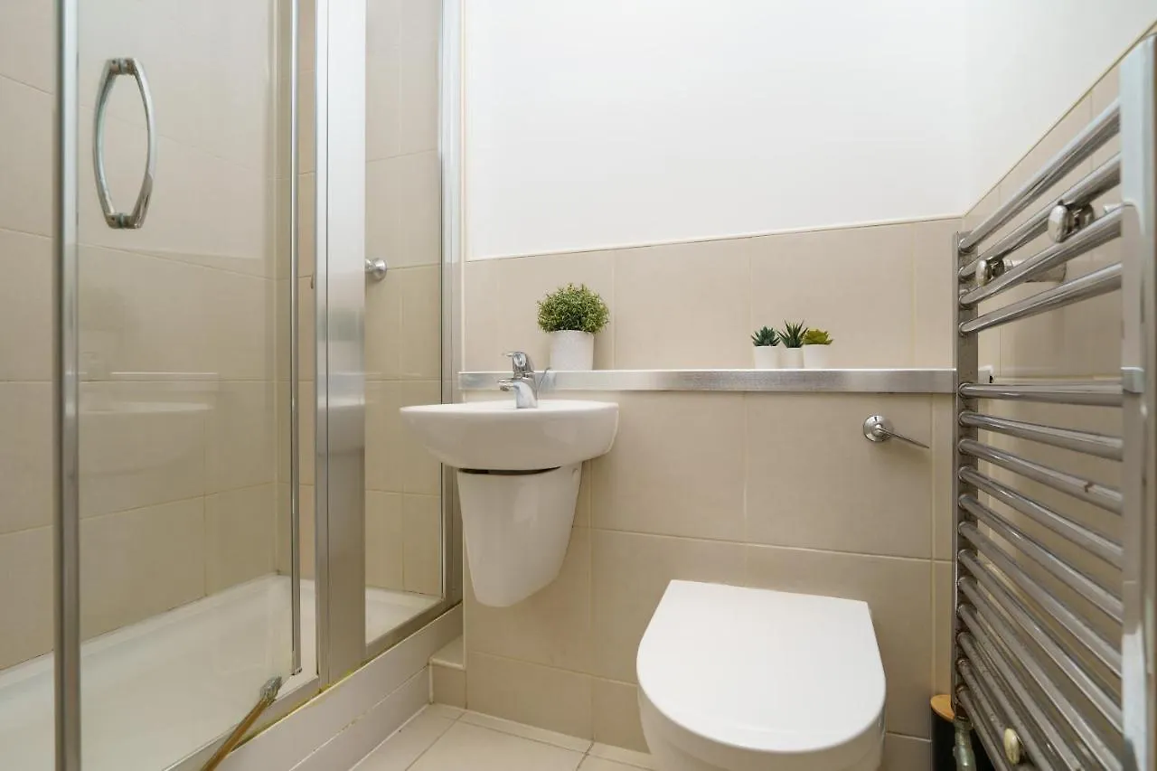 Attractive London Apartment Birleşik Krallık